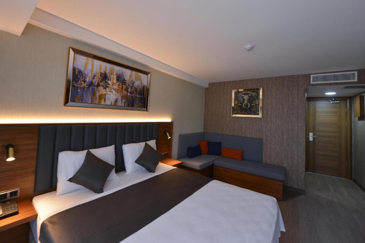 Istport Garden Hotels Arnavutkoy Exterior photo A room at the hotel