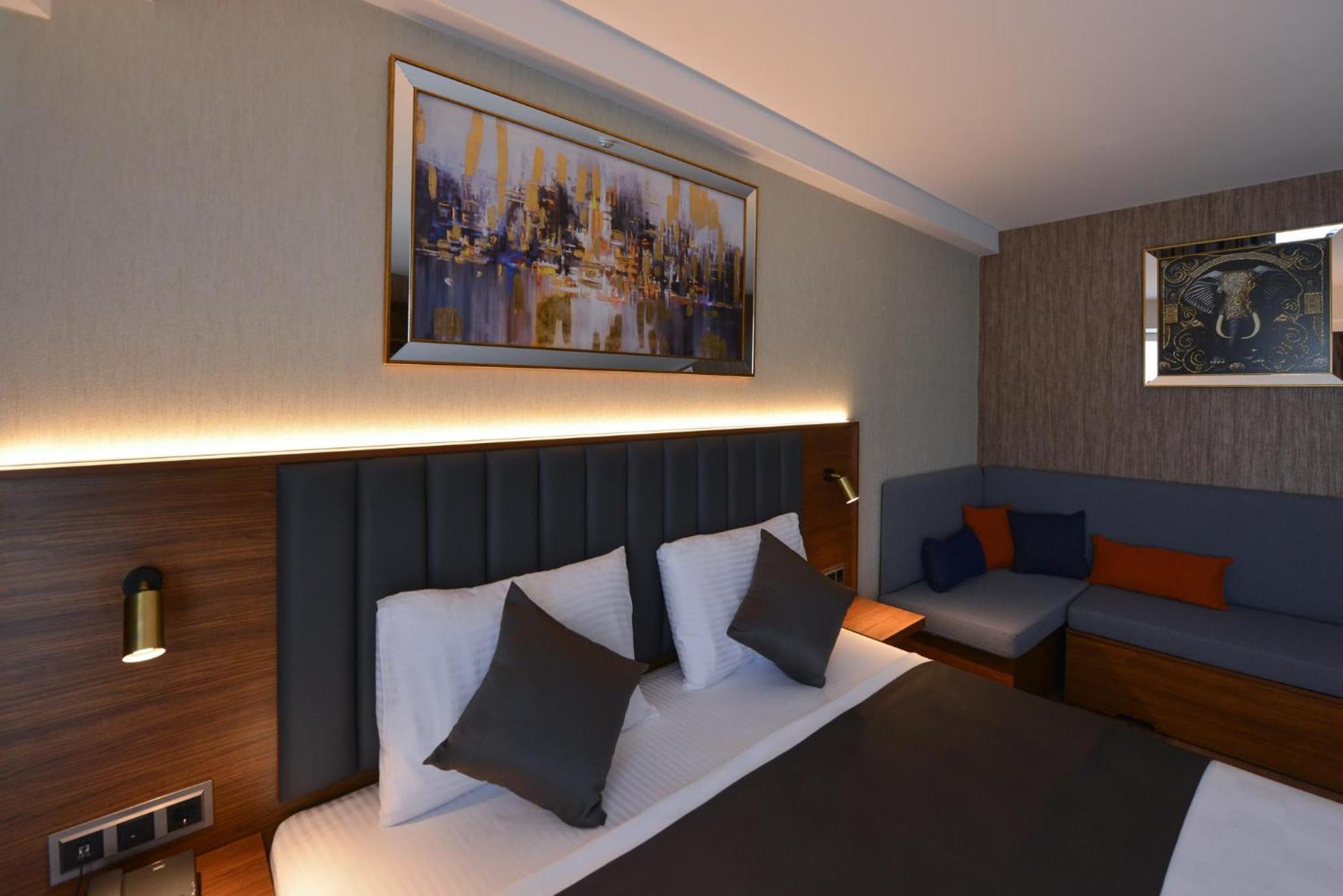 Istport Garden Hotels Arnavutkoy Room photo A room at the hotel